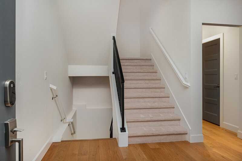 5426 31st Ave S - Photo 5 of 29
