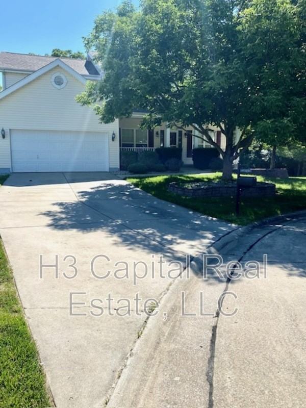 2209 Tigers Way - Photo 2 of 50