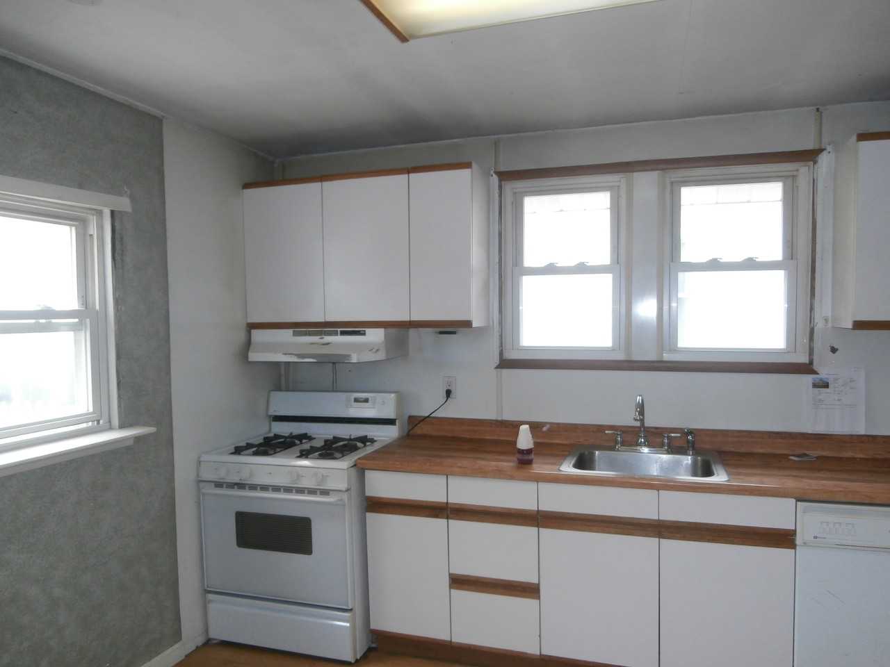 12 Smith St - Photo 2 of 10