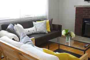1148 Woodroffe Ave #A - Photo 1 of 1