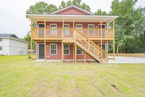 featured image of 402 E 3rd St #A