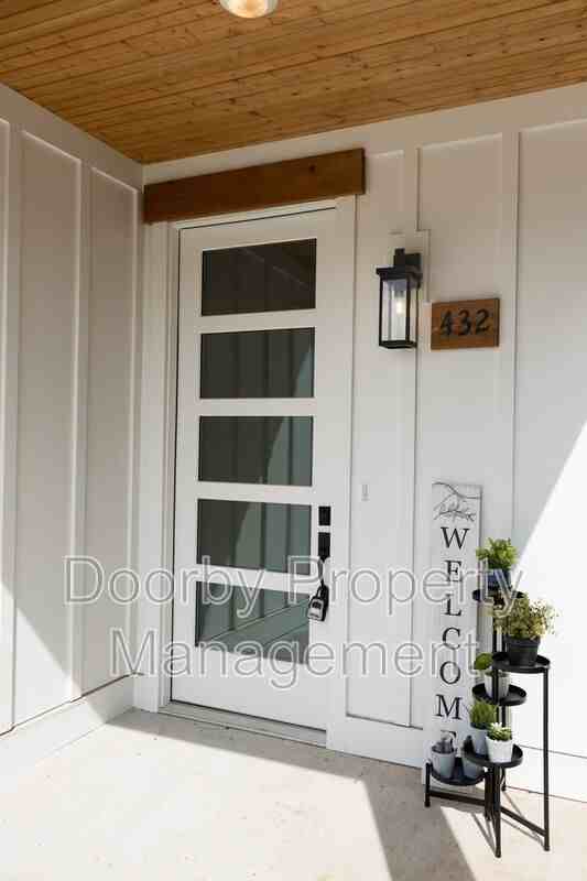 432 Wayne Ave #432 - Photo 2 of 23