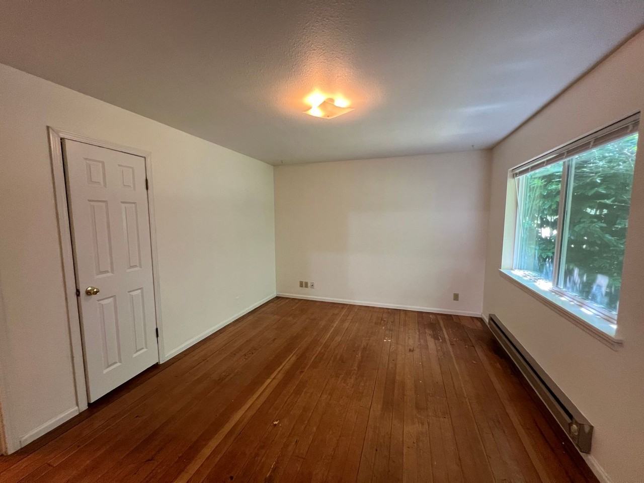 12779 Village Rd - Photo 2 of 10