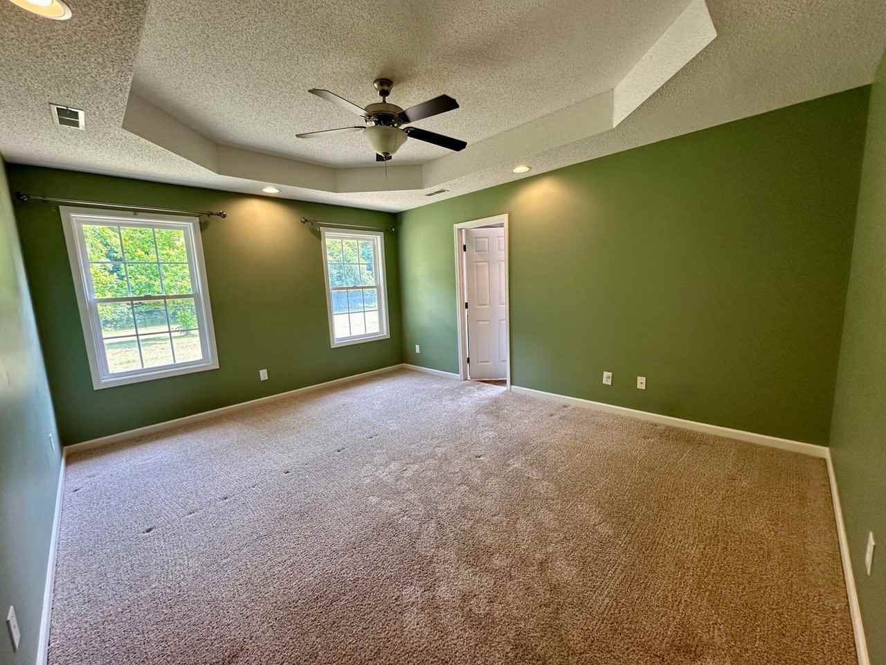 3920 Cantle Dr - Photo 5 of 11