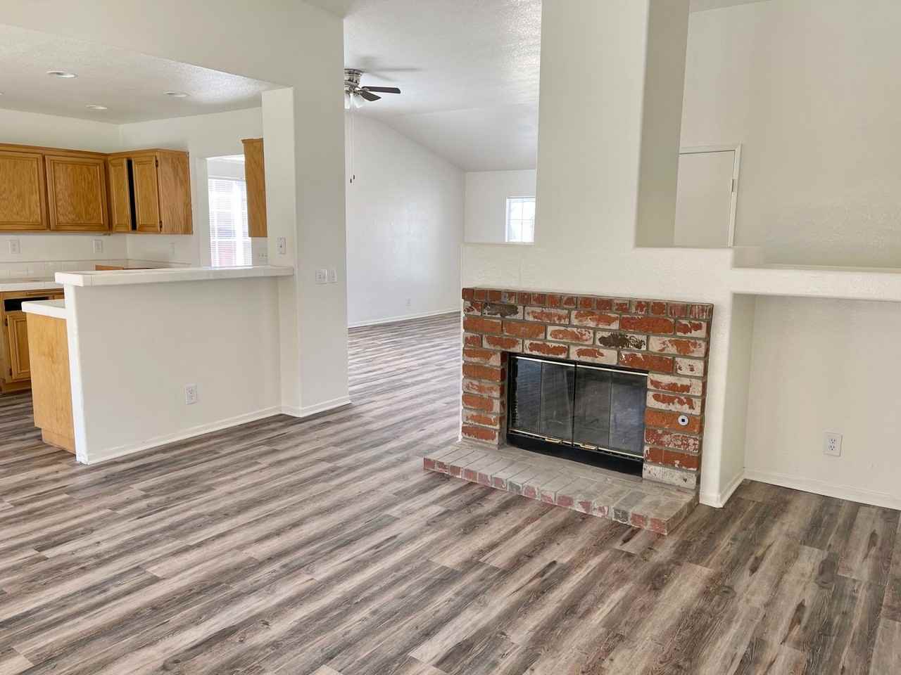 3356 Firebush Ave - Photo 4 of 16