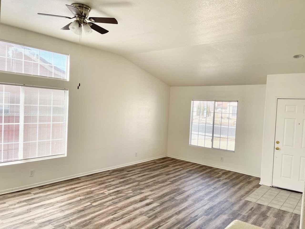 3356 Firebush Ave - Photo 6 of 16