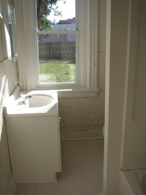 7 S Allen Ave - Photo 3 of 12