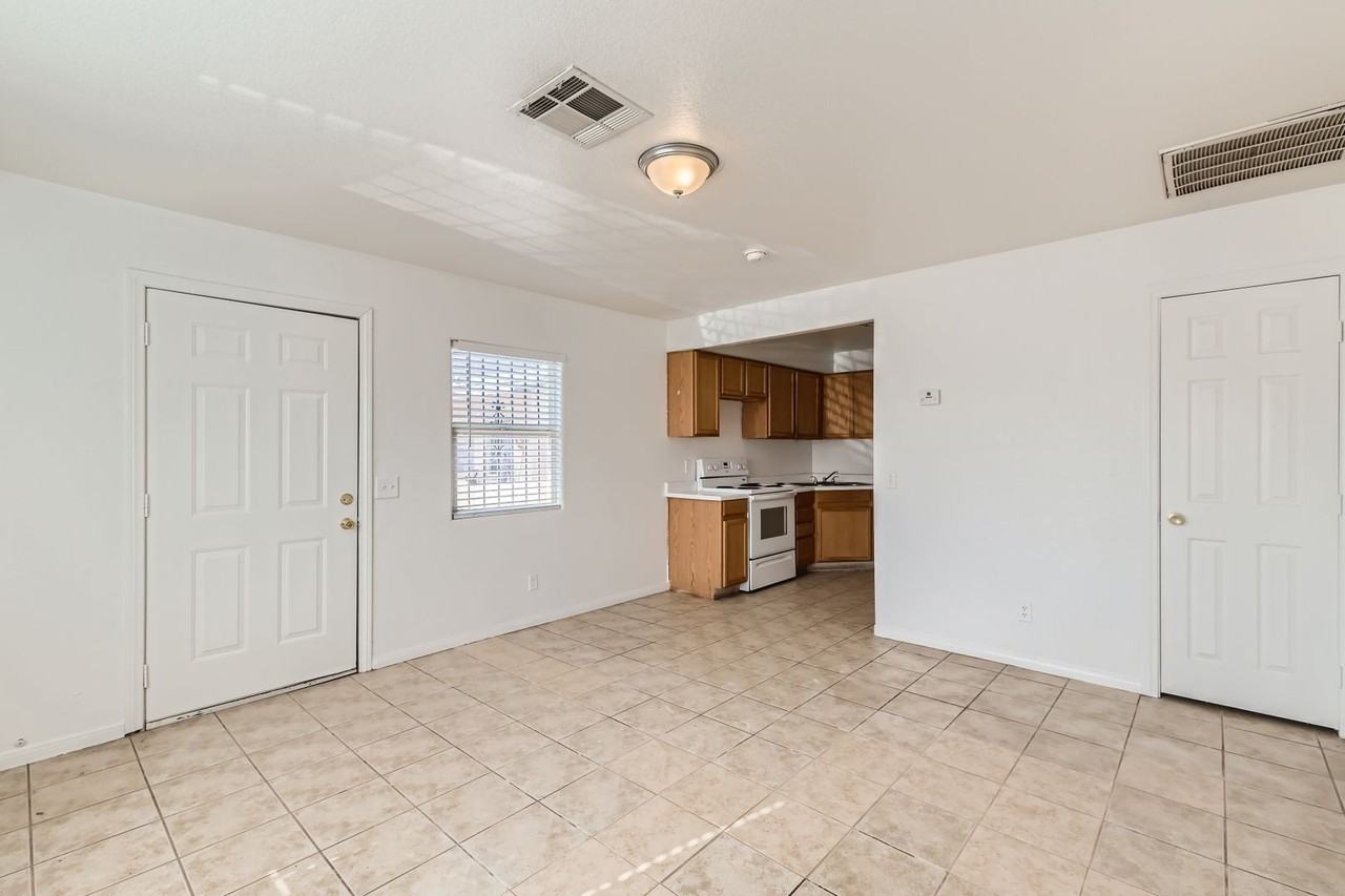 2133 Ellis St #B - Photo 3 of 13