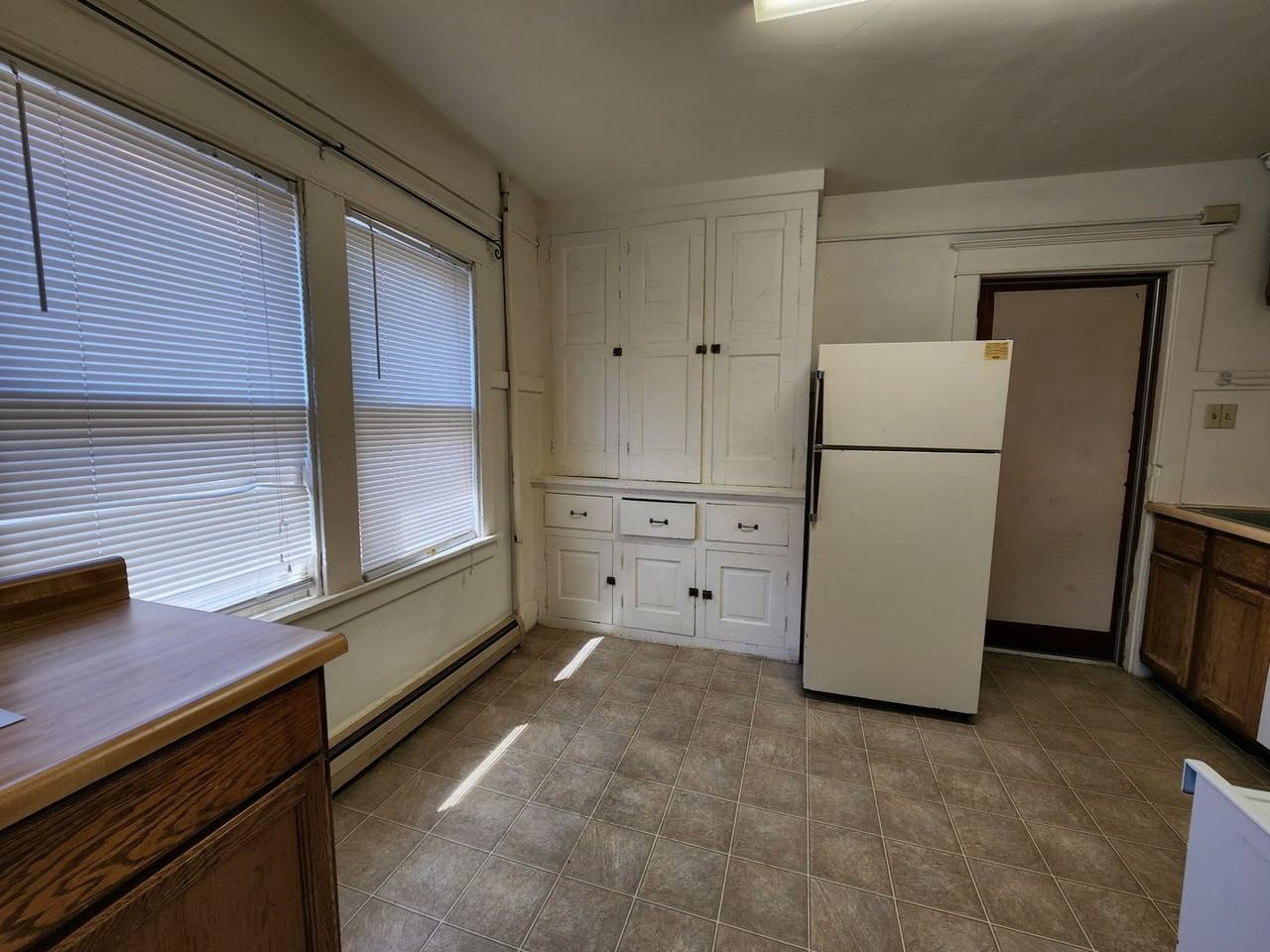 10 S. Orchard St - Photo 2 of 28