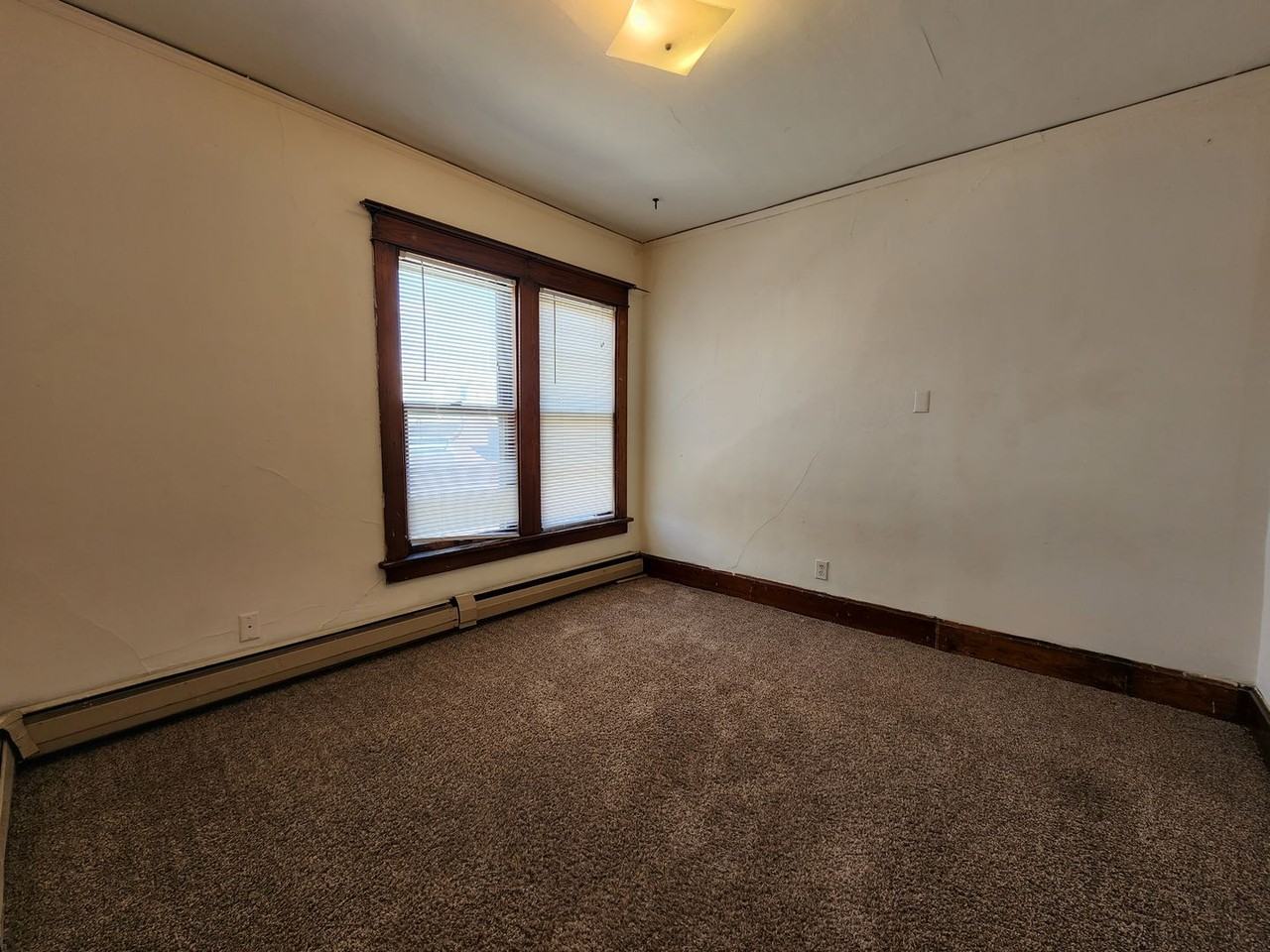 10 S. Orchard St - Photo 3 of 28