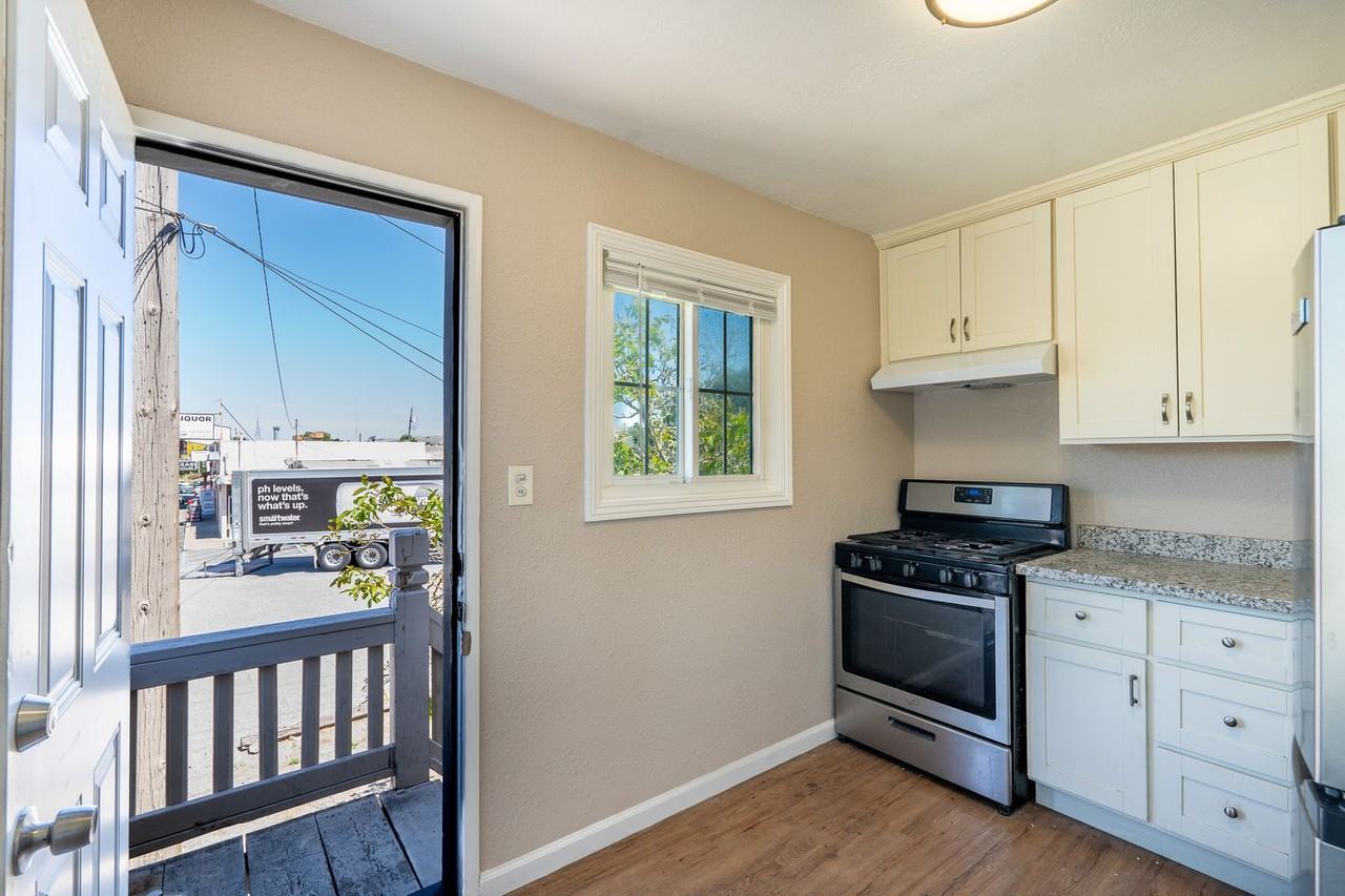 19040 Monterey Road - Photo 4 of 21