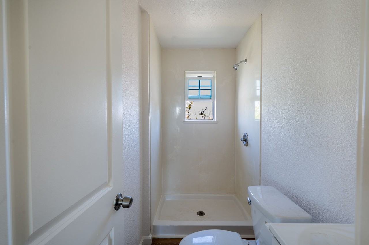 19040 Monterey Road - Photo 7 of 21