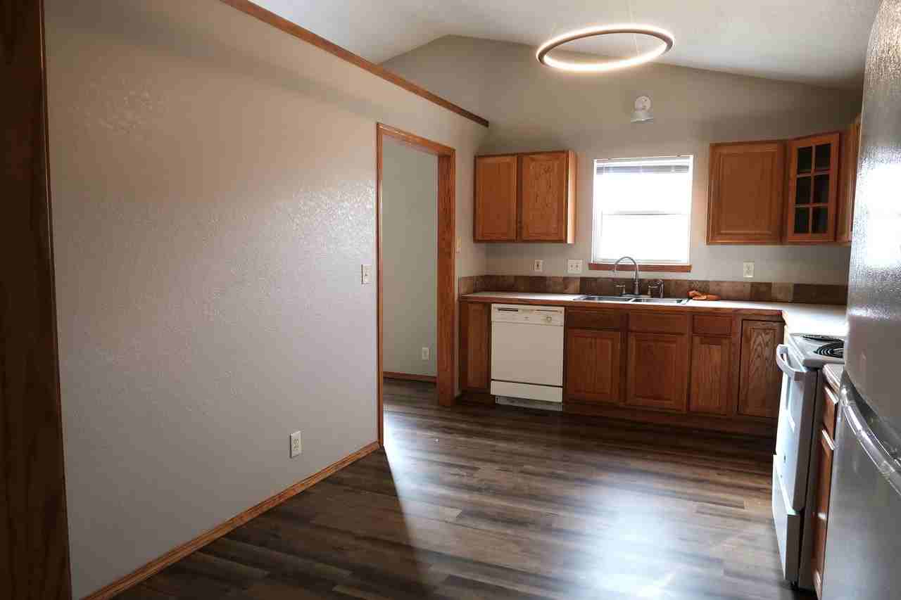 123-125 N Florence - Photo 2 of 13