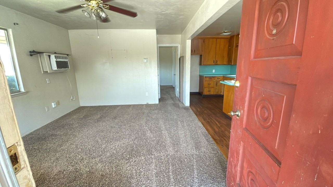 301 Poplar St #1 - Photo 3 of 7