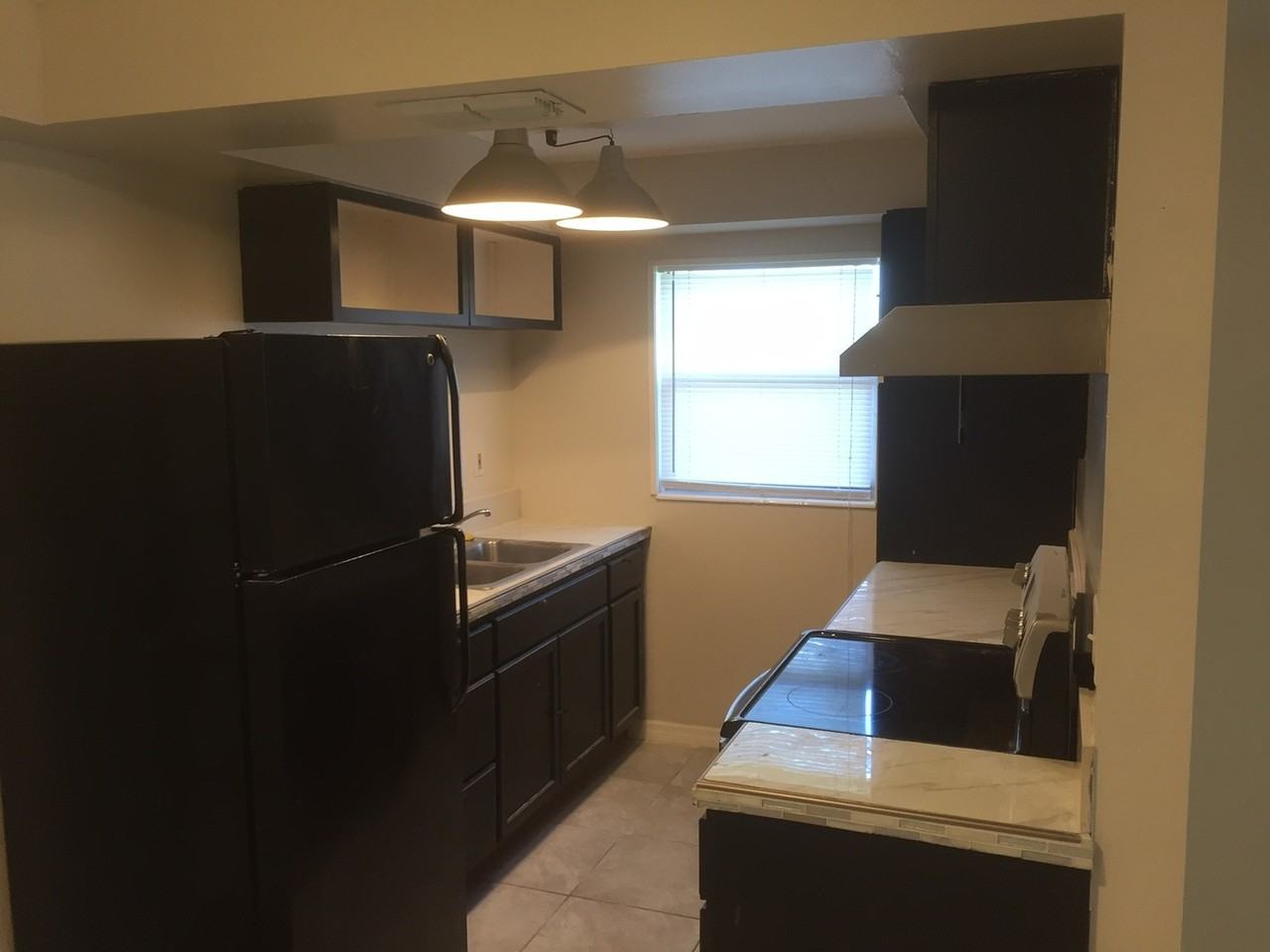 2518 Marlowe Pl - Photo 2 of 18