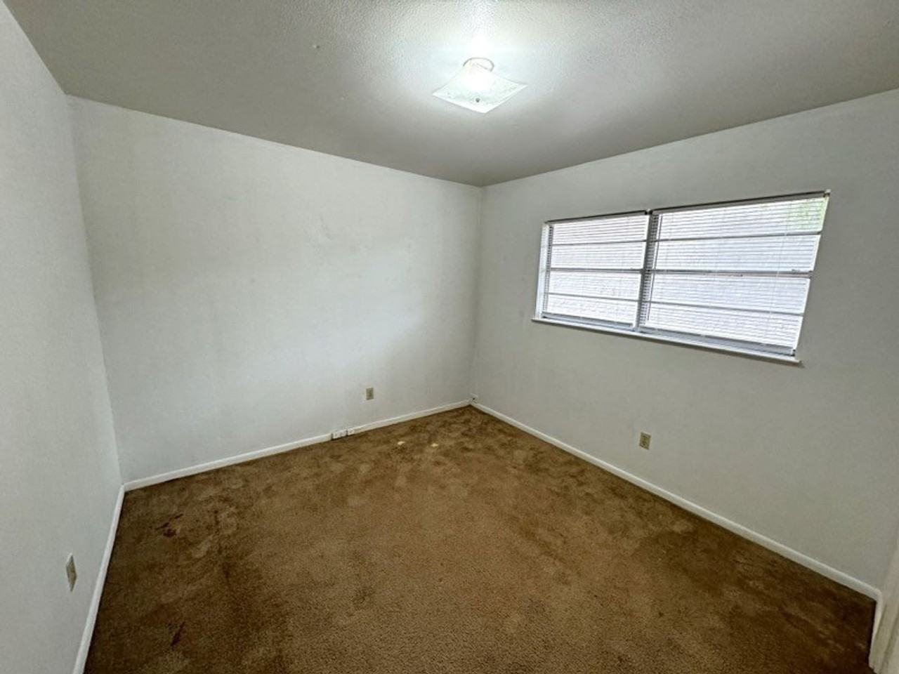 3508 Delaware St - Photo 5 of 7