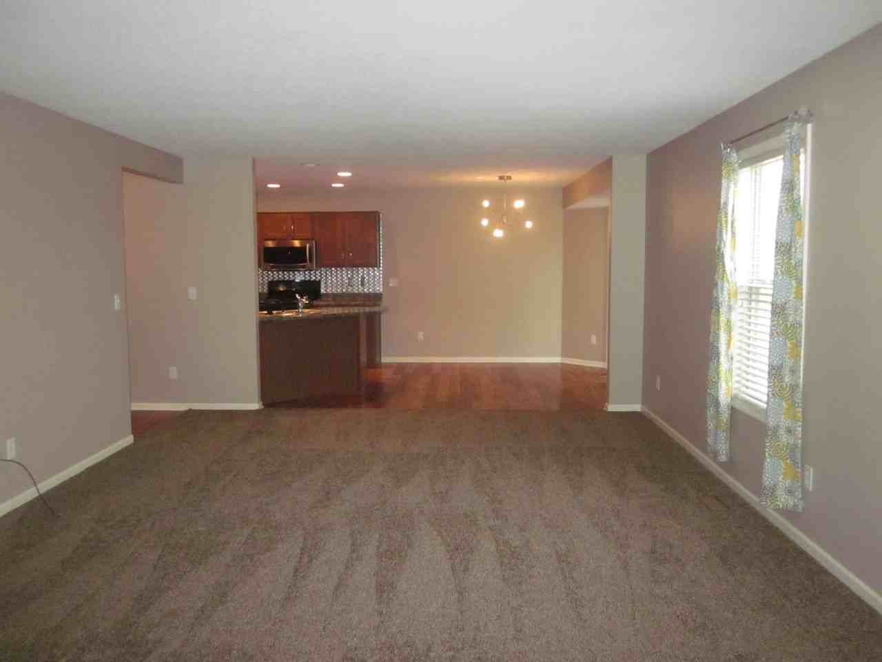 13028 Cocoplum Ct - Photo 2 of 7