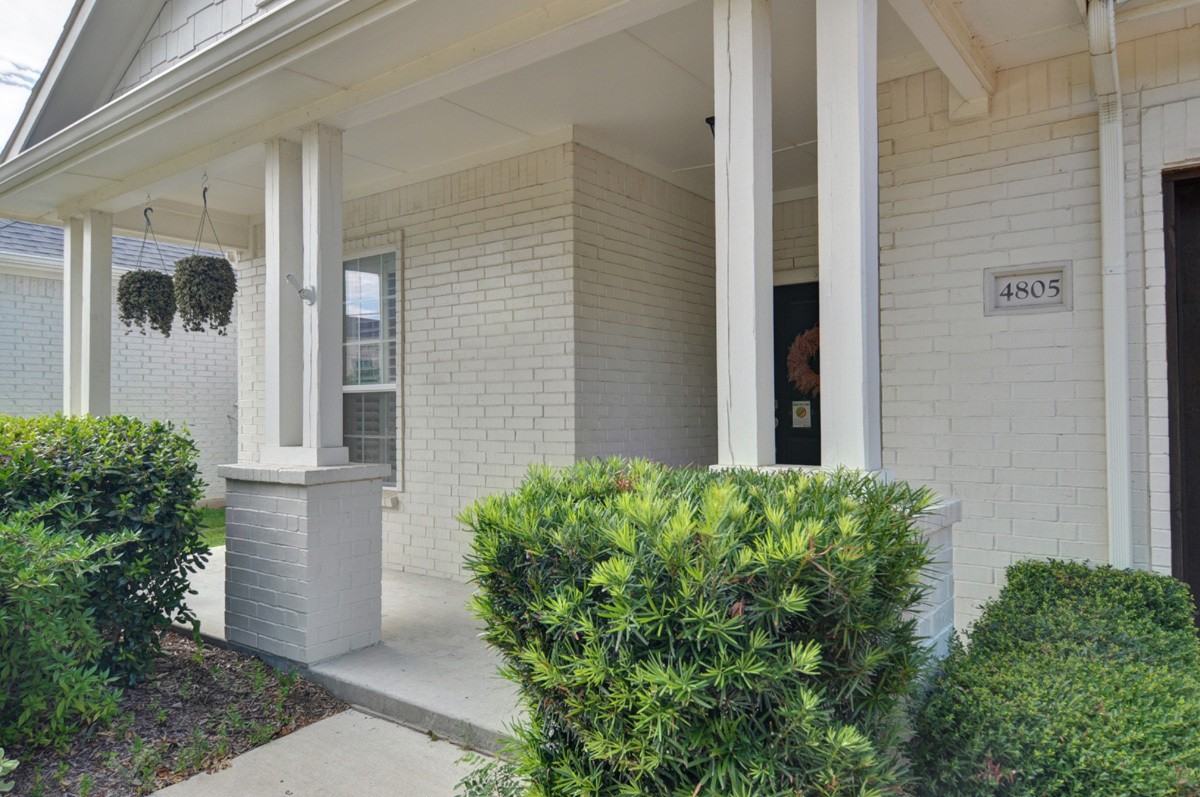 4805 Bryce Ave - Photo 2 of 25