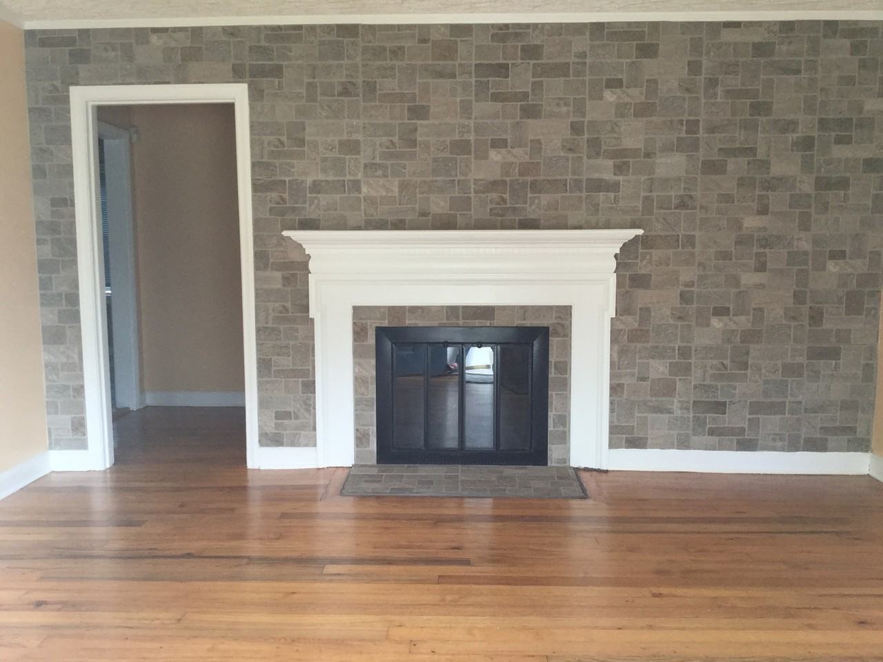 1620 Colonial Way - Photo 3 of 18