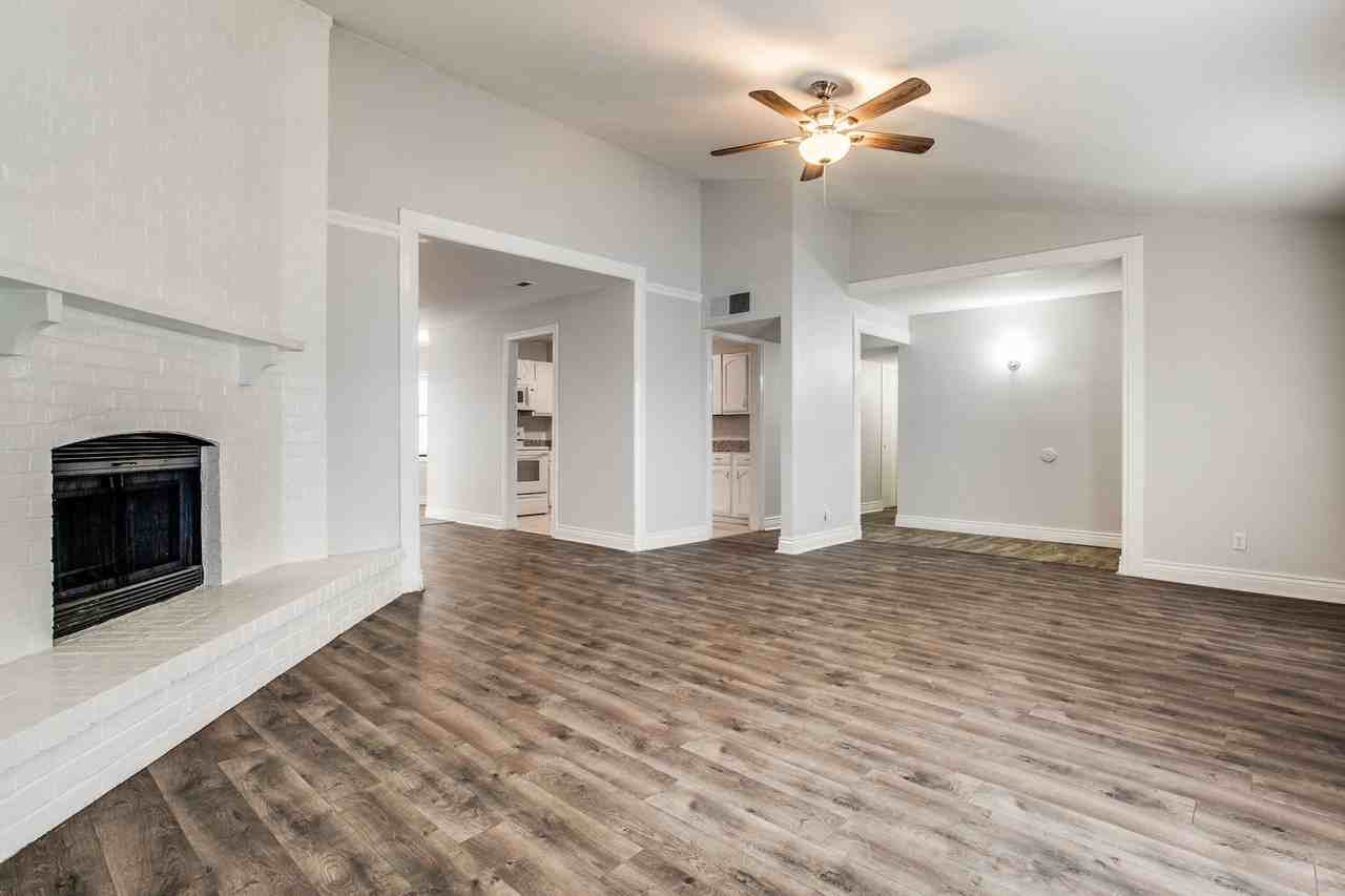 2114 Pennington Dr - Photo 5 of 22