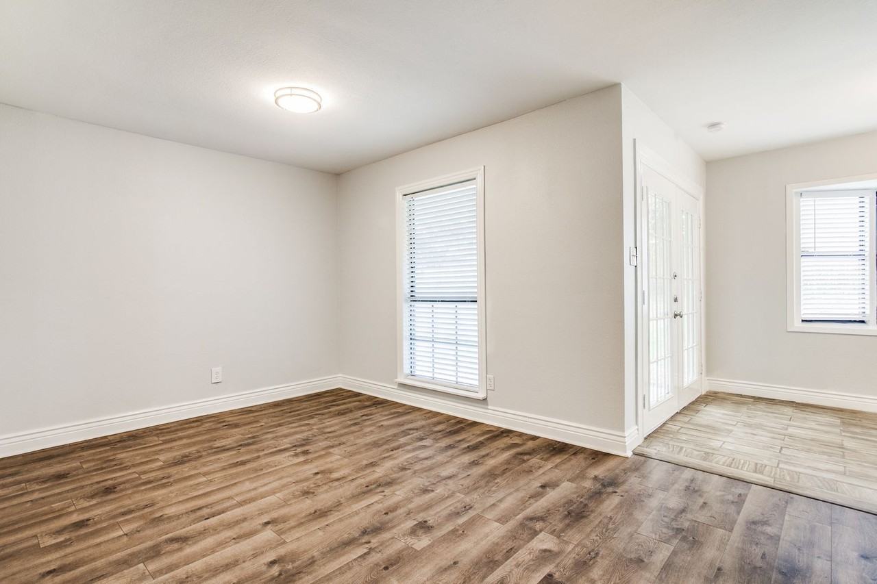 2114 Pennington Dr - Photo 7 of 22