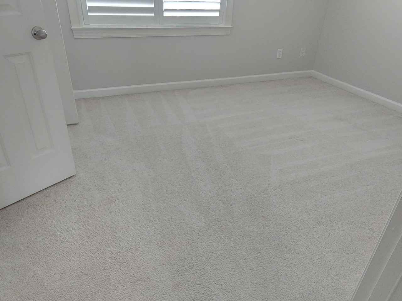 704 Streamwood Dr - Photo 3 of 12