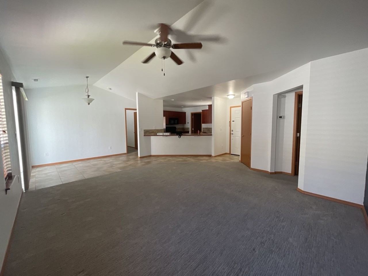 1586 Meriwether Ave - Photo 5 of 38