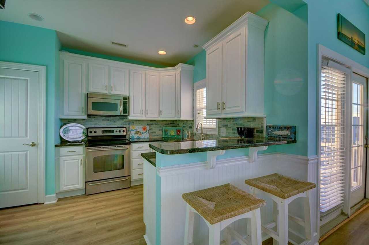 215 215 Summerwinds Place - Photo 5 of 32