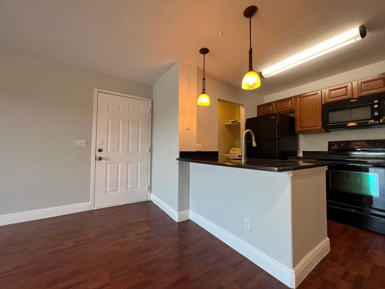 364 Northpointe Ct #303 - Photo 7 of 29