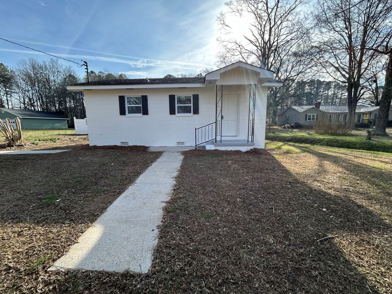 282 Bert Rd Ne - Photo 3 of 15