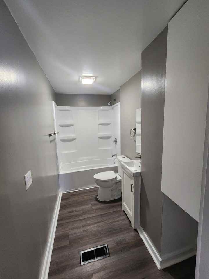 1101 North Indiana Avenue - Photo 3 of 14