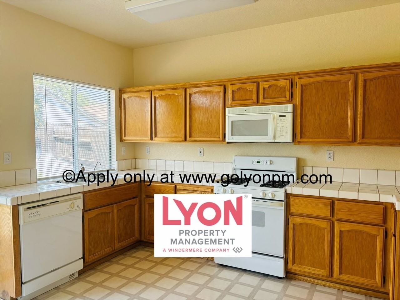 9231 Deddington Way - Photo 3 of 16