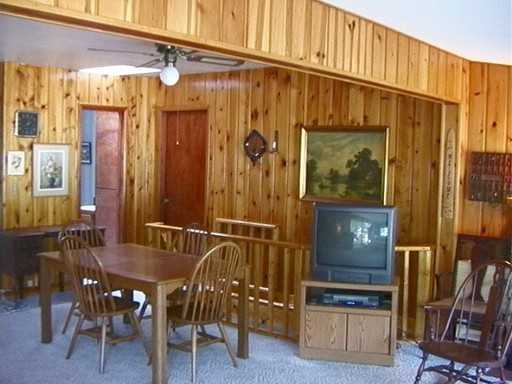 13234 Pine Island Dr - Photo 2 of 10