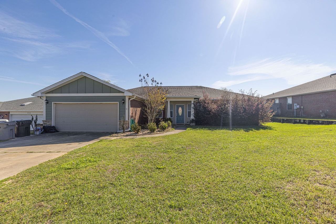 2718 Blackwood Dr - Photo 2 of 44