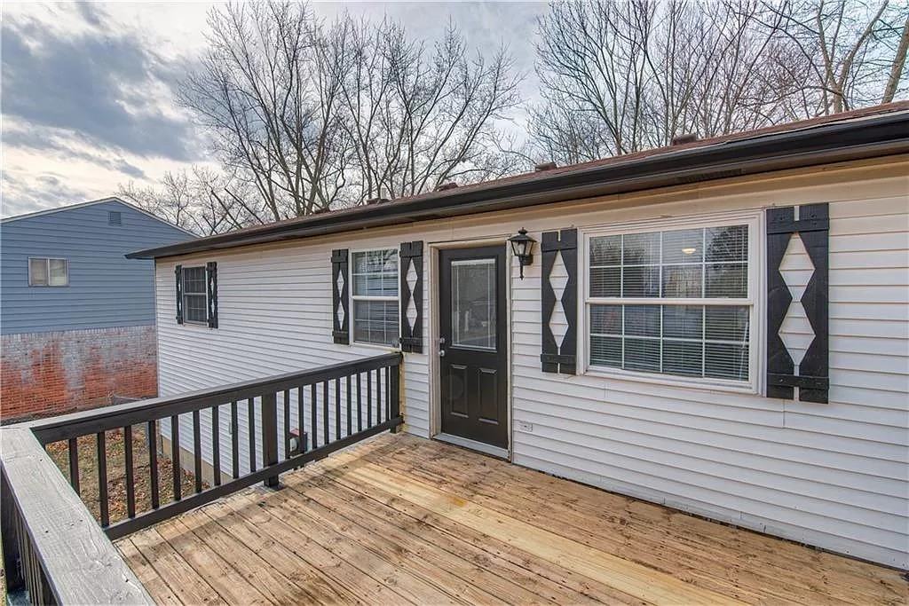 3037 Acoma Dr - Photo 3 of 12