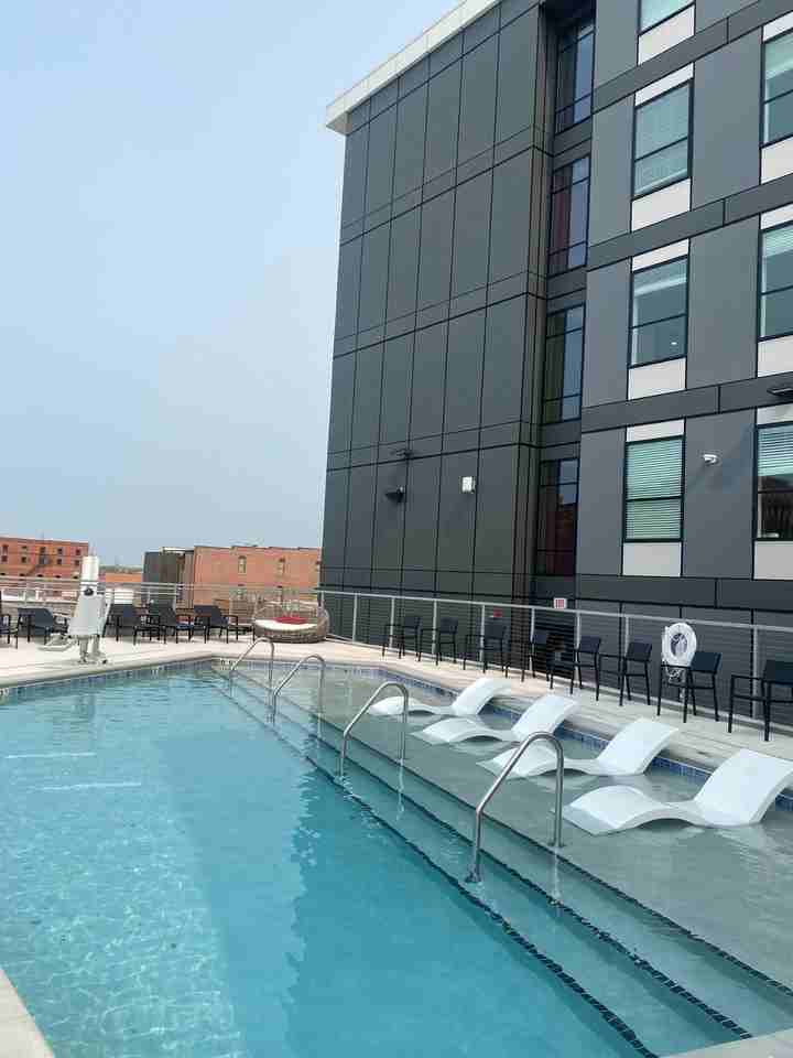 LivRed - Photo 5 of 34