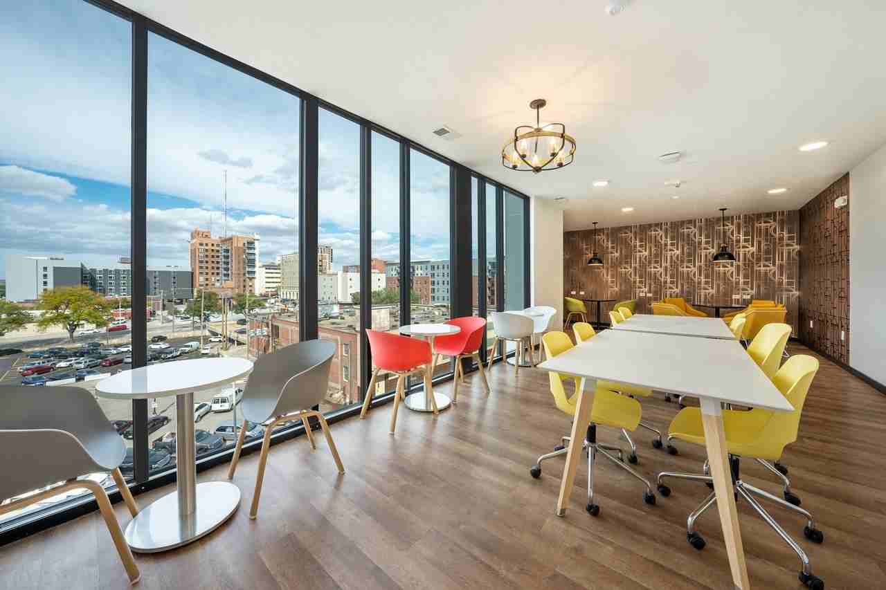 LivRed - Photo 6 of 34