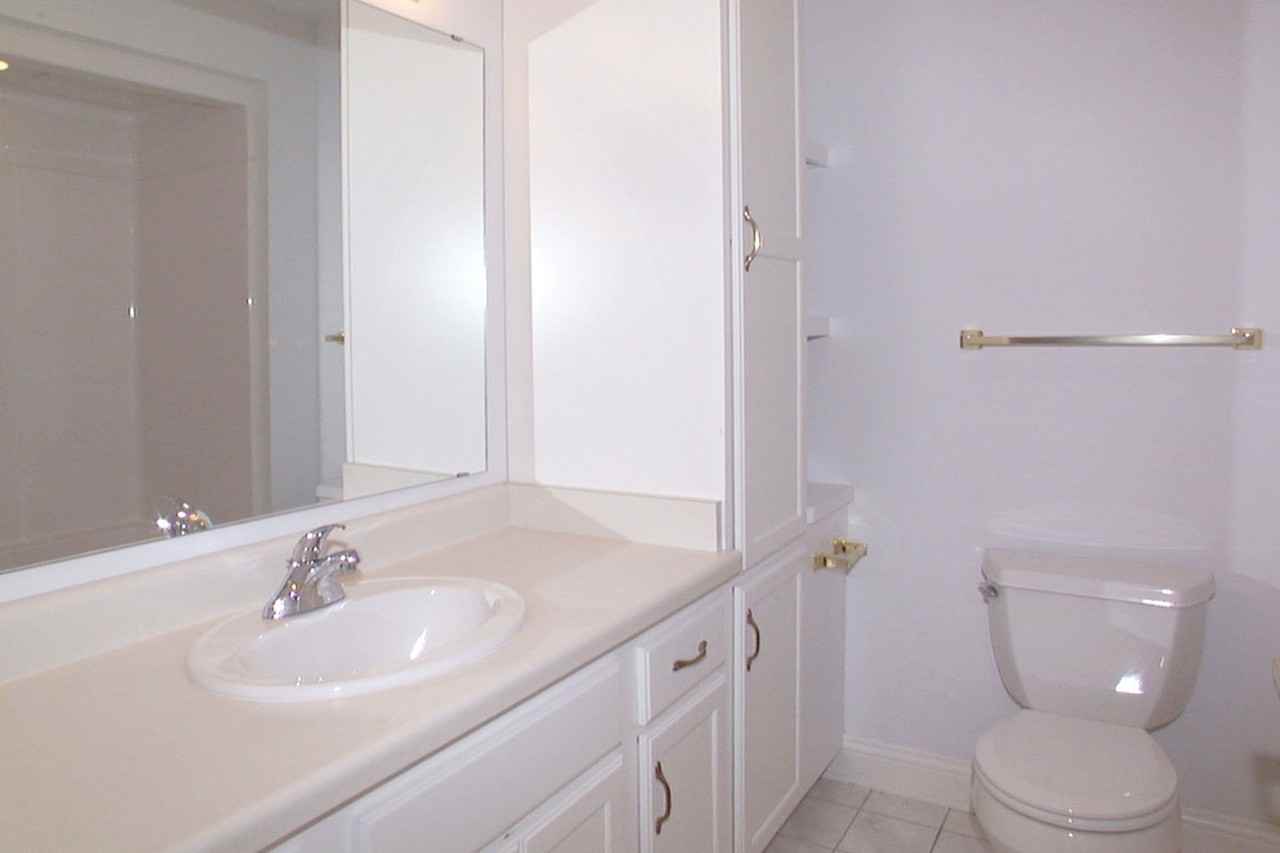 Victory Court - Photo 6 of 37