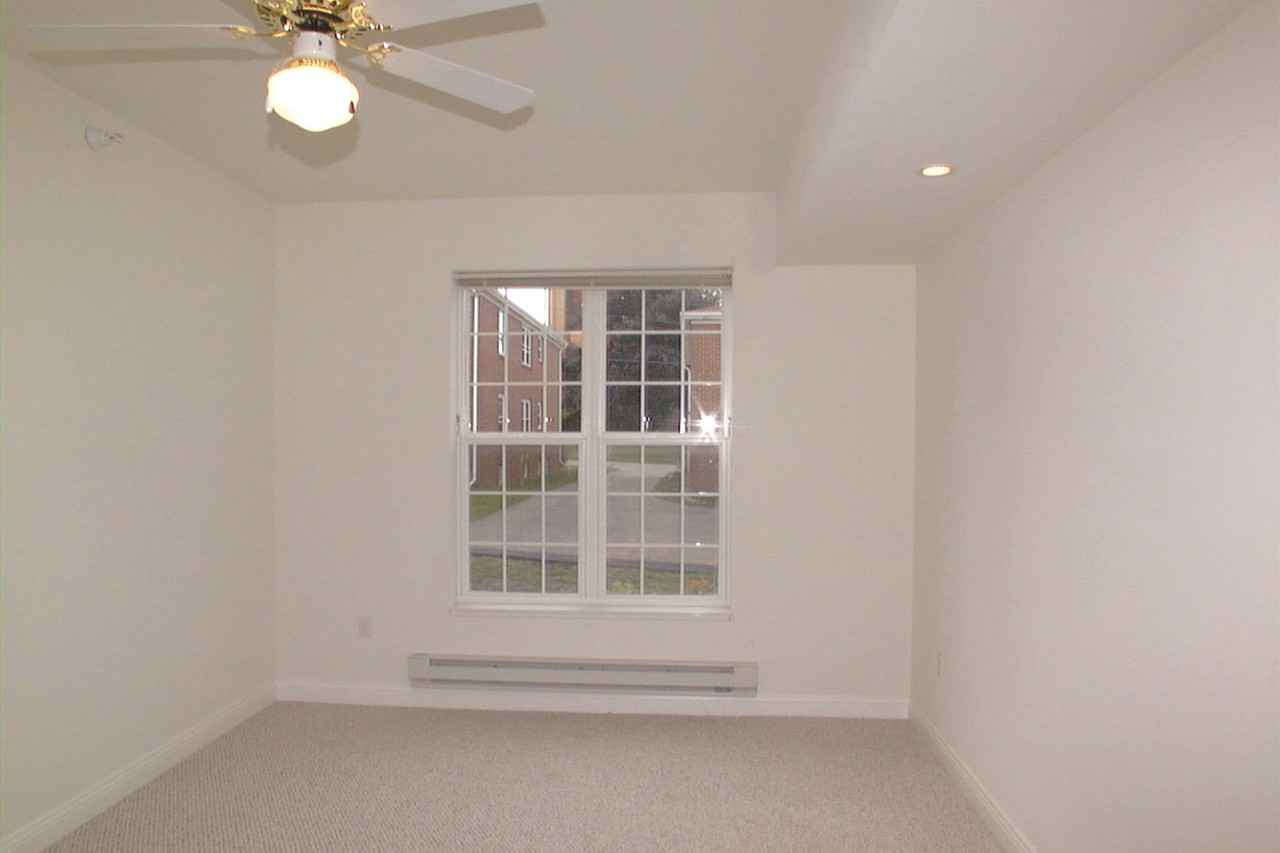 Victory Court - Photo 7 of 37