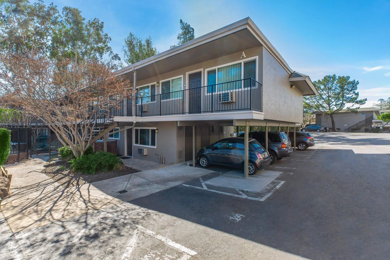 Park Lafayette - Photo 5 of 50