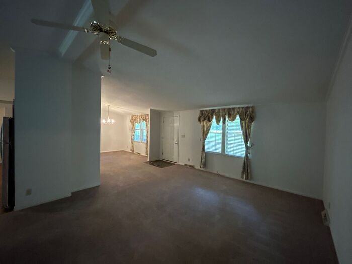 2039 Vista Rd - Photo 2 of 17