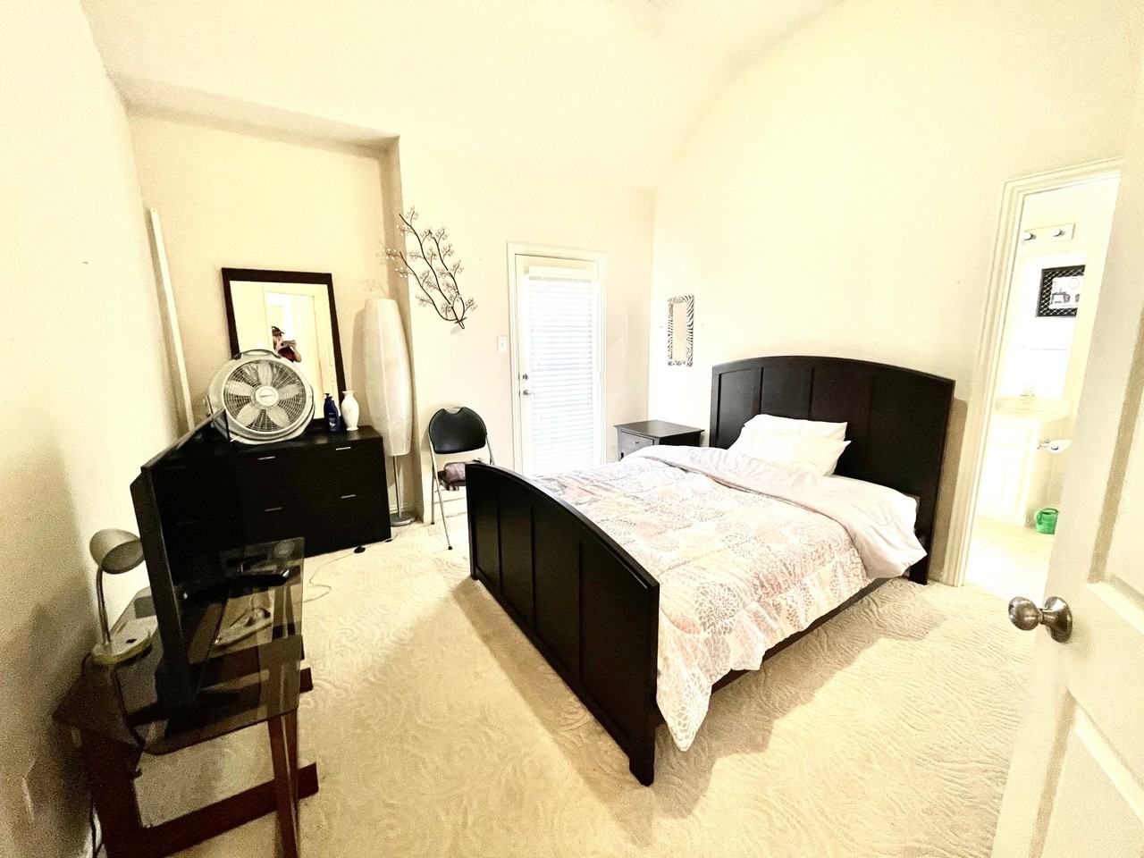 738 Meadowlark Dr #NA - Photo 3 of 8