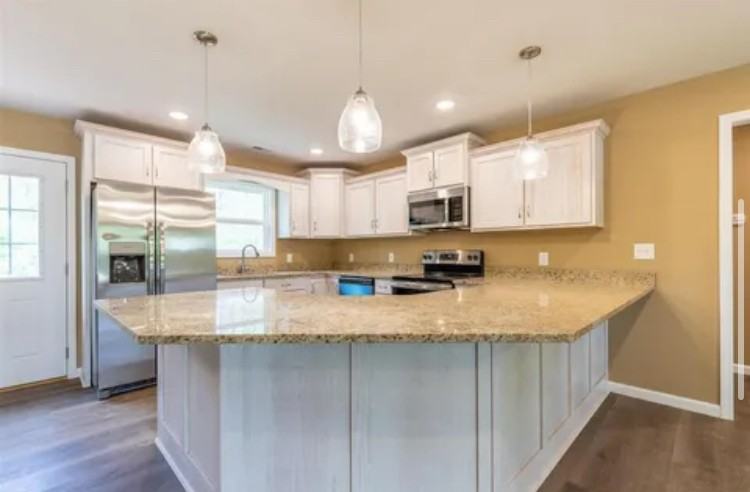 371 Meadow View Dr #NA - Photo 3 of 11