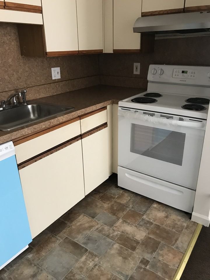 21 3rd St #1B - Photo 5 of 14