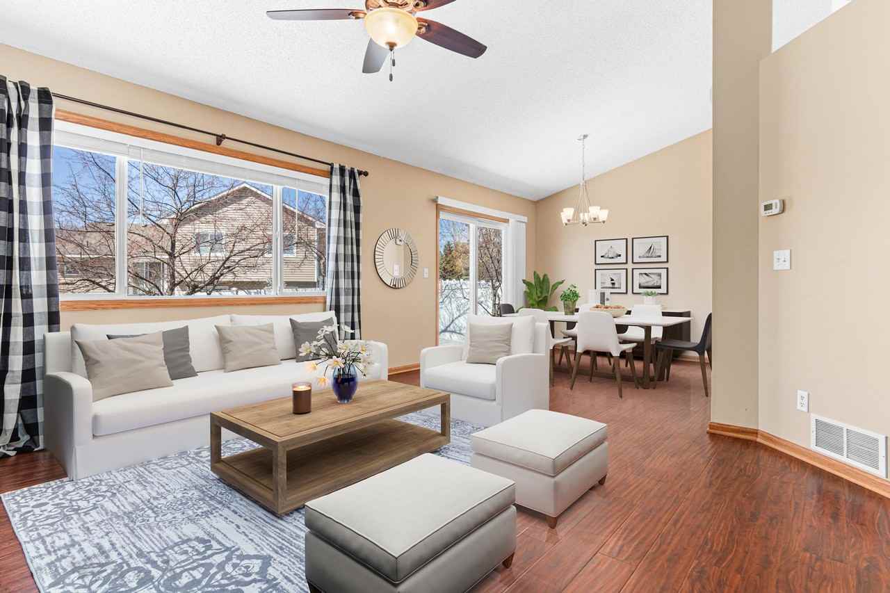 572 Amur Cir Nw #NA - Photo 2 of 30