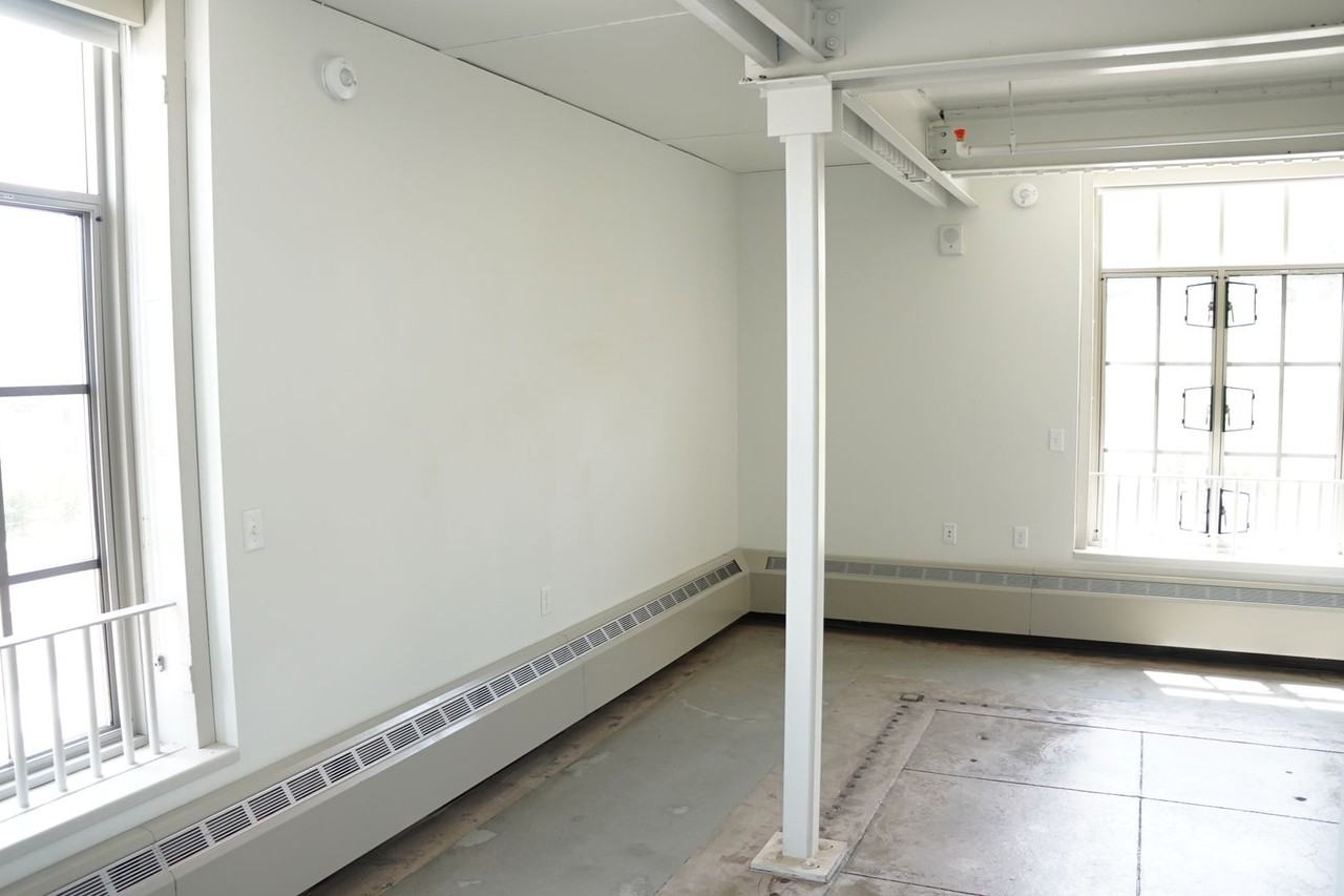 521 W 2nd Street - Photo 7 of 31