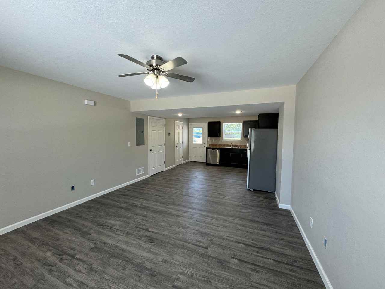 Granada Estates - Photo 5 of 18