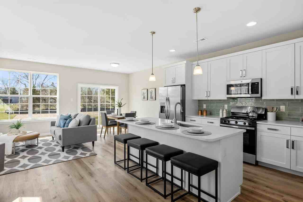 385 N Tuckahoe Rd - Photo 7 of 22