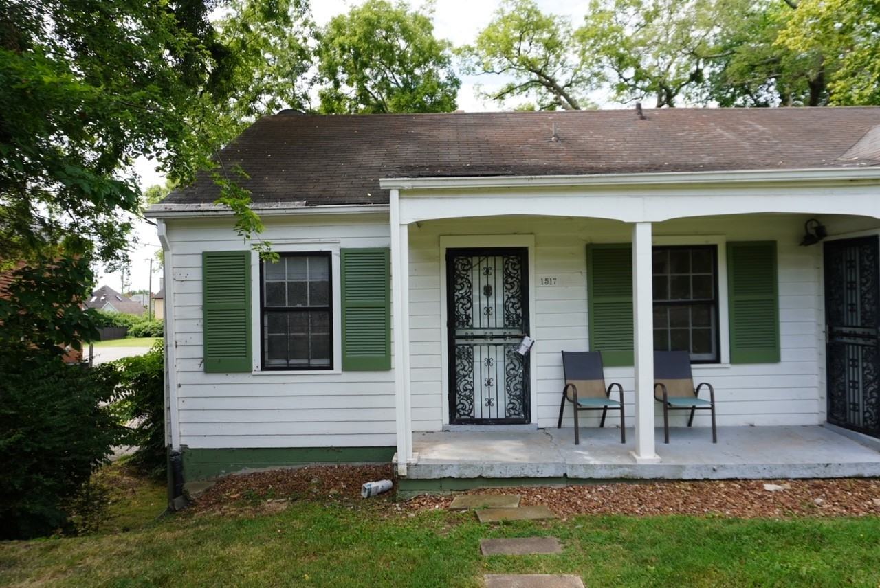 1517 Sweetbriar Avenue New - A #A - Photo 2 of 9