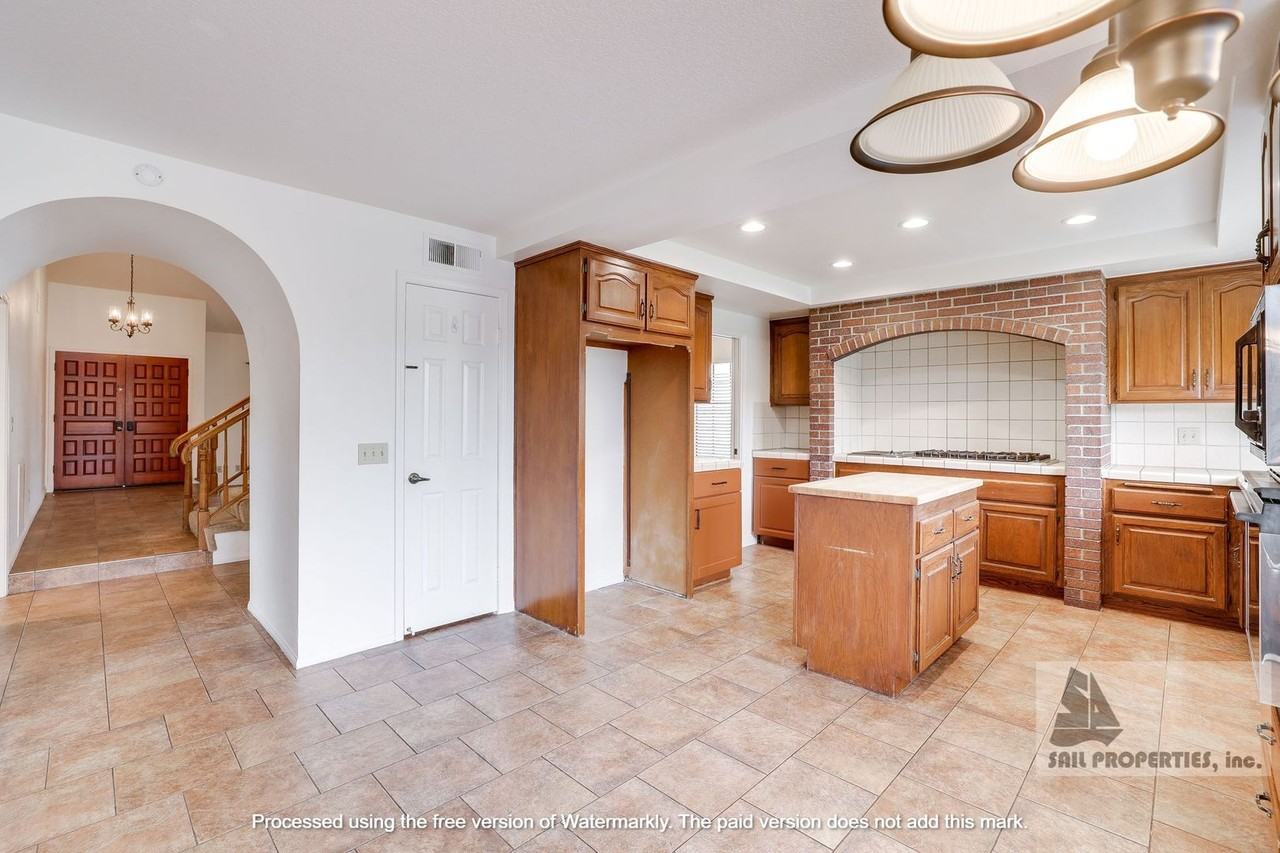 24041 Jacana Cir - Photo 5 of 18